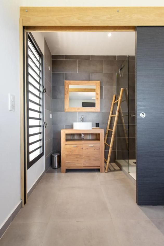 Ocean Sunset Apartment Сен-Лу Екстериор снимка