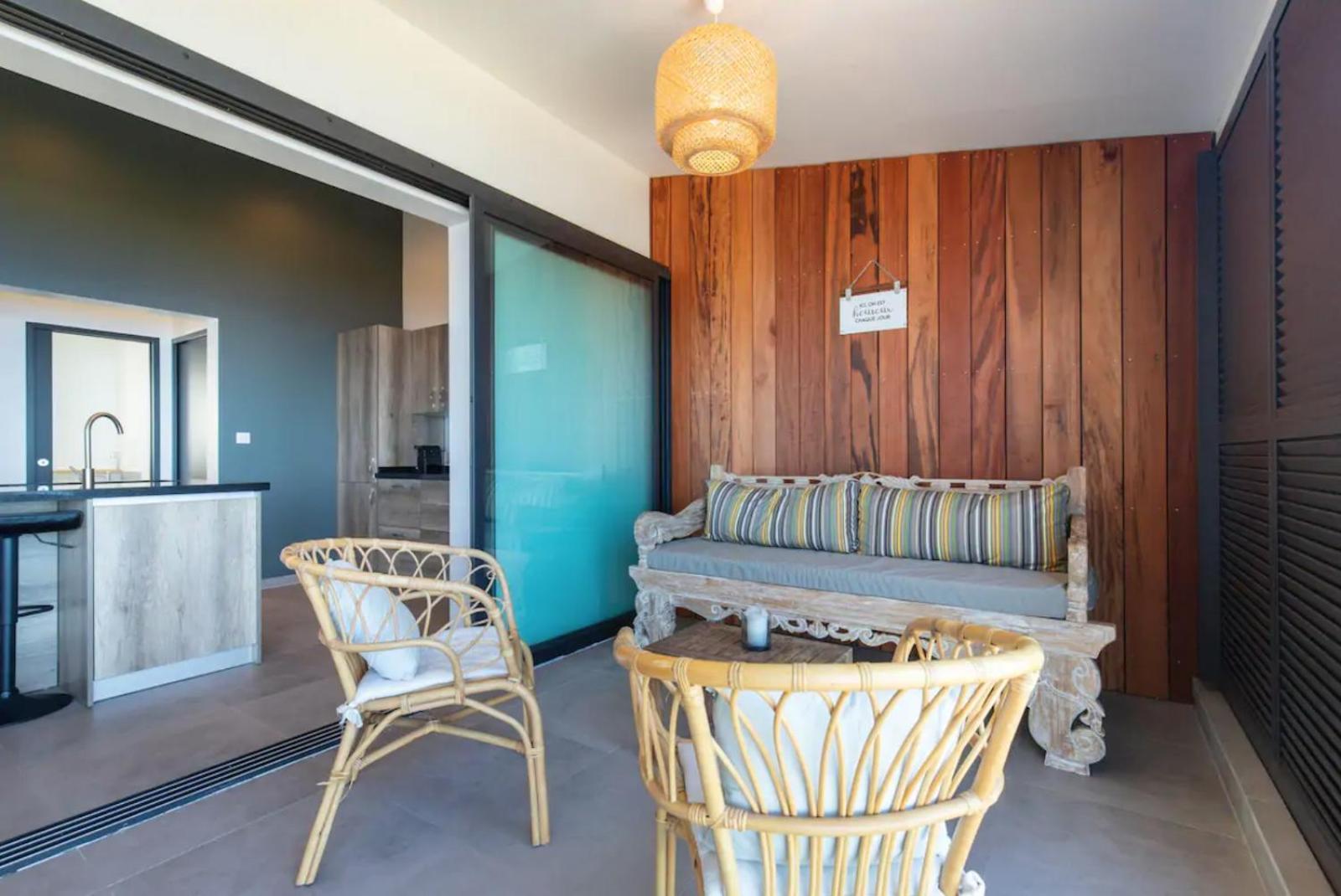 Ocean Sunset Apartment Сен-Лу Екстериор снимка