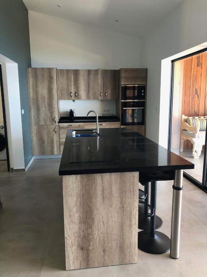 Ocean Sunset Apartment Сен-Лу Екстериор снимка
